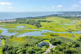 124 Houston Ave, Narragansett, RI 02882 - Photo 4