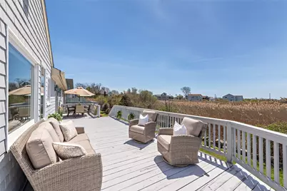 124 Houston Avenue, Narragansett, RI 02882 - Photo 12