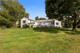 331 3rd Beach Rd, Middletown, RI 02842 - Photo 38