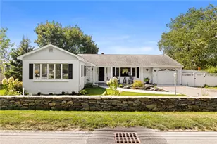 331 3rd Beach Rd, Middletown, RI 02842 - Photo 2