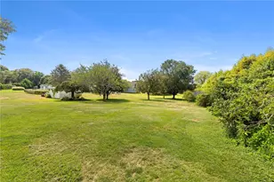 331 3rd Beach Rd, Middletown, RI 02842 - Photo 40