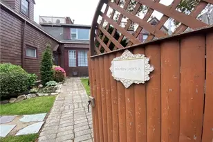 167 Coggeshall Ave, Newport, RI 02840 - Photo 8