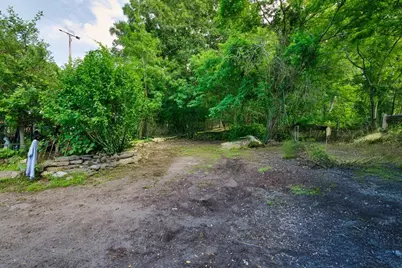 898 Main Road, Tiverton, RI 02878 - Photo 8