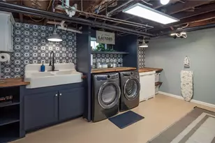 26 Vernon Ave, Newport, RI 02840 - Photo 30