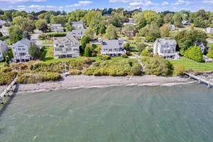 90 Macomber Ln, Portsmouth, RI 02871 - Photo 4