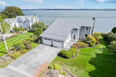 90 Macomber Lane, Portsmouth, RI 02871 - Photo 8