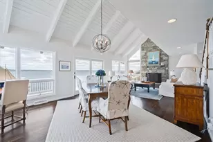 90 Macomber Ln, Portsmouth, RI 02871 - Photo 12