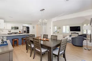 112 Harrison Ave, Newport, RI 02840 - Photo 12