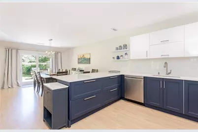 112 Harrison Avenue, Newport, RI 02840 - Photo 10
