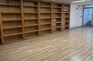 18 S Angell St, Providence, RI 02906 - Photo 4