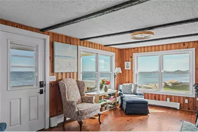 28 Glenwood Avenue, Narragansett, RI 02882 - Photo 24