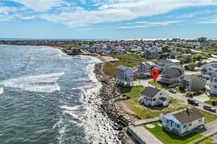 28 Glenwood Ave, Narragansett, RI 02882 - Photo 4