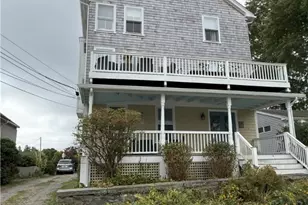9 Union St, Jamestown, RI 02835 - Photo 2