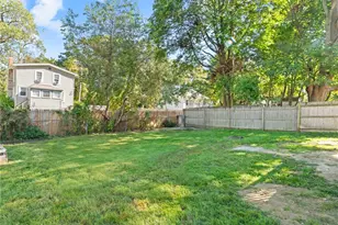 94 Holmes Ave, Warwick, RI 02886 - Photo 26