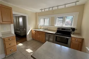 49 Connection St, Newport, RI 02840 - Photo 12