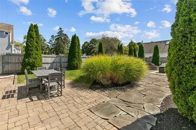 5 Lowndes Street, Newport, RI 02840 - Photo 32