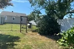 77 Manistee St, Pawtucket, RI 02761 - Photo 12