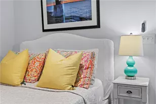 137 W Main Rd, Middletown, RI 02842 - Photo 6