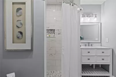 137 W Main Road #REAR, Middletown, RI 02842 - Photo 12