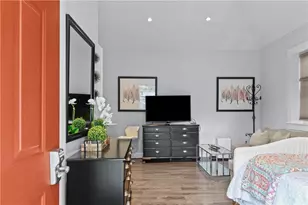 137 W Main Rd, Middletown, RI 02842 - Photo 1