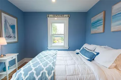 29 Fenner Avenue, Newport, RI 02840 - Photo 18