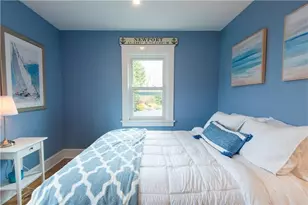 29 Fenner Ave, Newport, RI 02840 - Photo 18