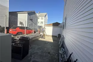 171 Reynolds Ave, Providence, RI 02905 - Photo 14