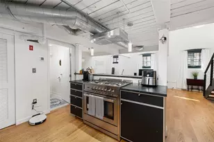 10 Exchange Ct, Pawtucket, RI 02860 - Photo 6