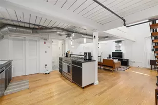 10 Exchange Ct, Pawtucket, RI 02860 - Photo 2