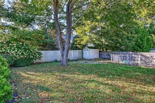 20 Townsend St, Barrington, RI 02806 - Photo 26