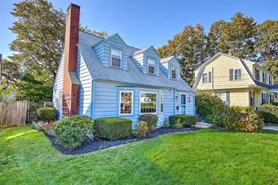 20 Townsend Street, Barrington, RI 02806 - Photo 2