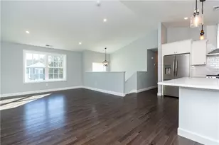 3 June Ct, West Warwick, RI 02816 - Photo 8