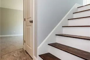 3 June Ct, West Warwick, RI 02816 - Photo 16