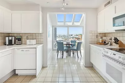 31 Coddington #24, Newport, RI 02840 - Photo 18