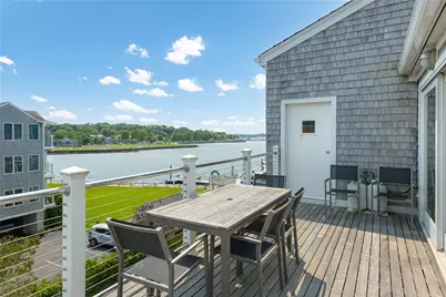 31 Coddington #24, Newport, RI 02840 - Photo 2