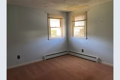 250 Ray Avenue, Woonsocket, RI 02895 - Photo 12