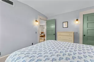 44 Bradford St, Bristol, RI 02809 - Photo 14