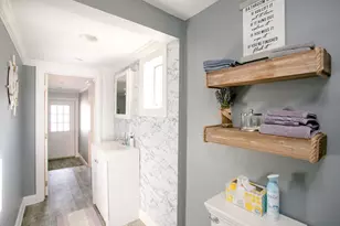 1994 E Main Rd, Portsmouth, RI 02871 - Photo 4