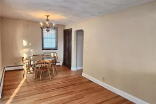 61 Crossland Rd, West Warwick, RI 02893 - Photo 12