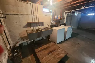 61 Crossland Rd, West Warwick, RI 02893 - Photo 24