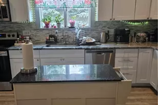 27 Stedman St, Pawtucket, RI 02860 - Photo 14