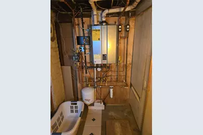 27 Stedman Street, Pawtucket, RI 02860 - Photo 24