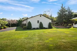 1 Ashley Dr, Lincoln, RI 02865 - Photo 2