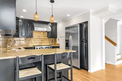 22 Miles Avenue #1, Providence, RI 02906 - Photo 4