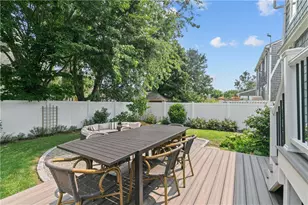 59 Berkley Ave, Portsmouth, RI 02871 - Photo 24