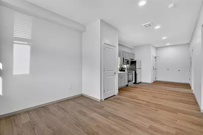 1624 Lonsdale Avenue #301, Lincoln, RI 02865 - Photo 4