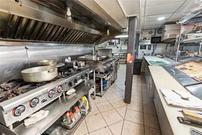 1092 Chalkstone Avenue, Providence, RI 02908 - Photo 10