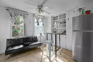 21 Slocum St, Newport, RI 02840 - Photo 32