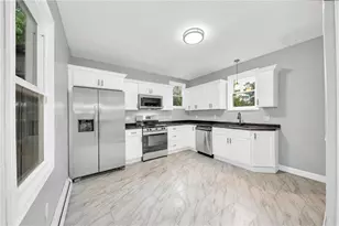 123 Chester Ave, Providence, RI 02907 - Photo 10