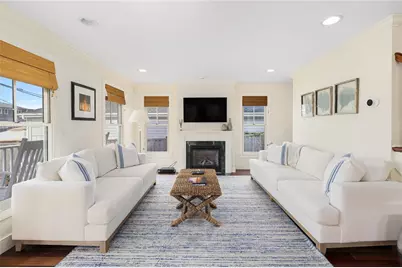 44 Tuckerman Avenue, Middletown, RI 02842 - Photo 4